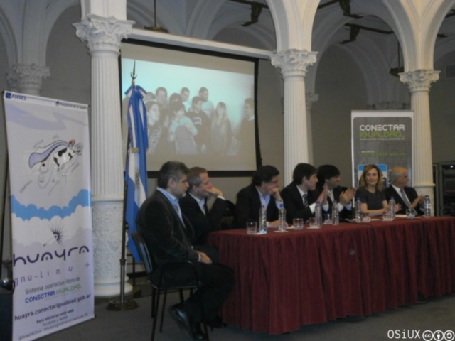 Huayra primer sistema operativo libre de Conectar Igualdad 2013-09-13-1131-35fefc.jpg